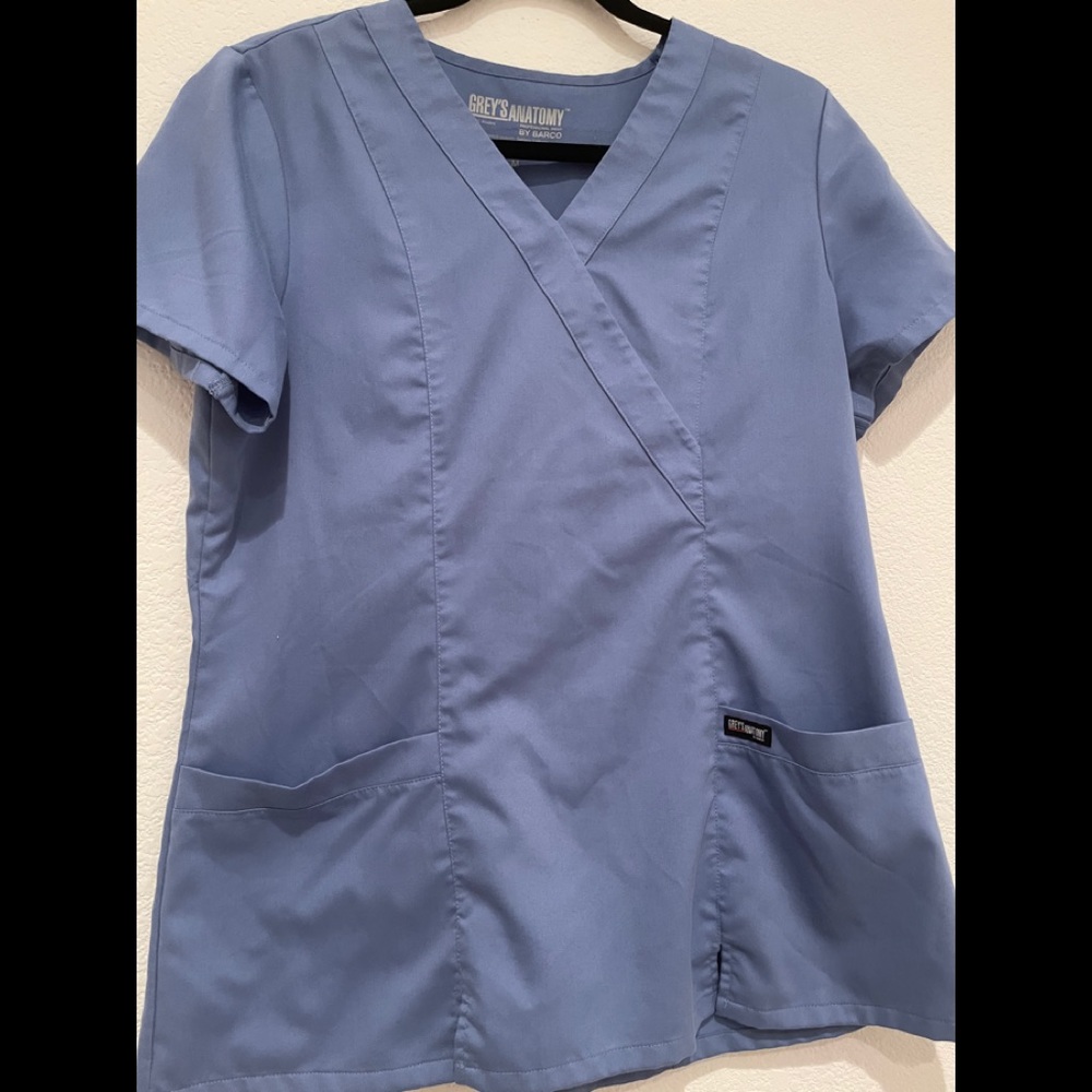 Greys anatomy scrub top